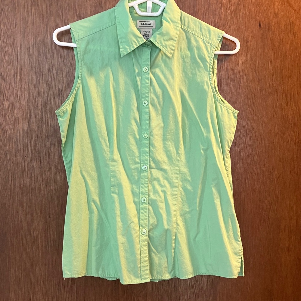 L.L. Bean Women's Light Green Button Down Shirt